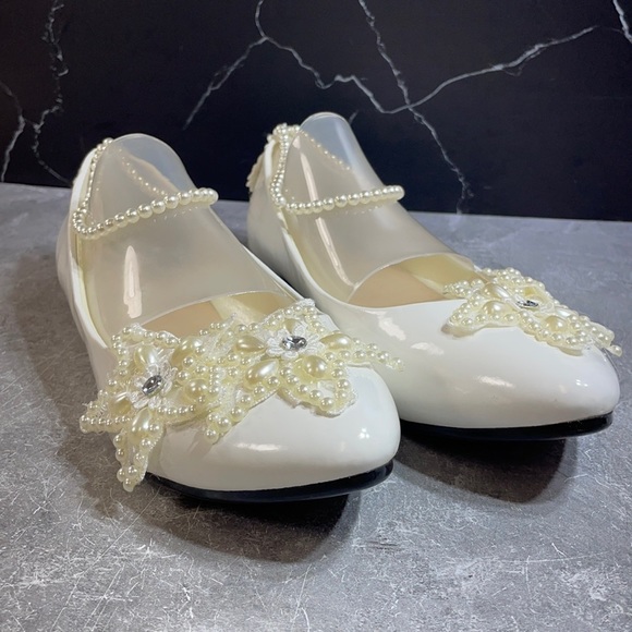Getmorebeauty Shoes - Getmorebeauty Pearl Bows Bridal Flats White Size 9.5m